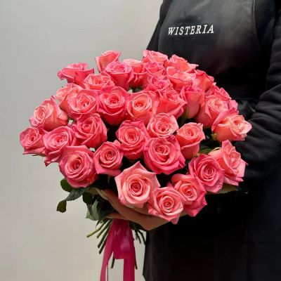 Лот: 21136367. Фото: 1. Букет 35 розовых роз. Свежие цветы