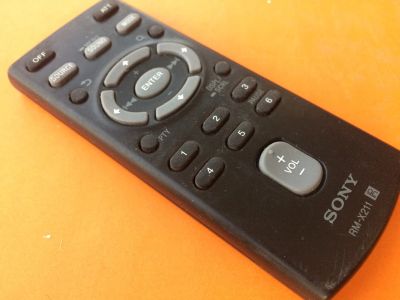 Лот: 11789793. Фото: 1. Пульт магнитолы Sony RM-X211. Автомагнитолы