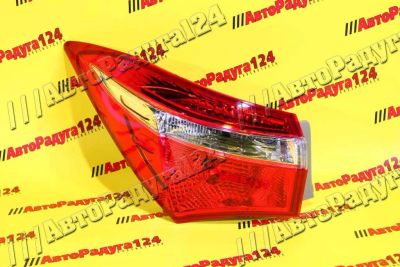 Лот: 25595142. Фото: 1. Фонарь задний Toyota Corolla... Оптика и освещение