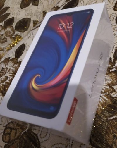 Лот: 15094346. Фото: 1. Lenovo Z5s 4/64 Новый Цвет: чёрный... Смартфоны