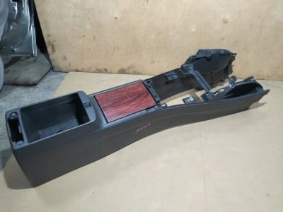 Лот: 21403160. Фото: 1. Бардачок между сиденьями Toyota... Двигатель и элементы двигателя