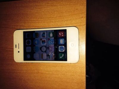 Лот: 3812638. Фото: 1. Iphone4 16 gb белый. Смартфоны