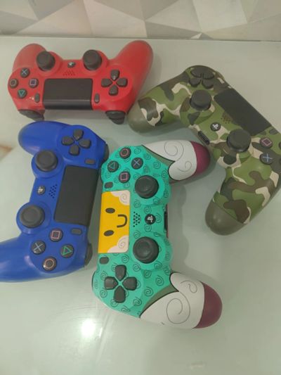 Лот: 17102797. Фото: 1. Оригинал Dualshock 4 v2 ps4. Аксессуары, геймпады