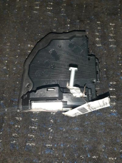 Лот: 21411292. Фото: 1. замок двери Toyota Camry AVV50... Двигатель и элементы двигателя