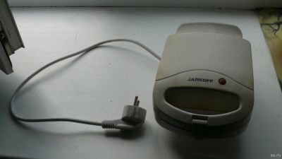 Лот: 13642428. Фото: 1. вафельница Jarkoff. Кухонная