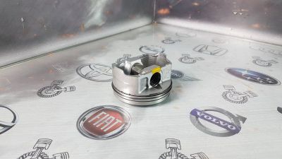 Лот: 23584366. Фото: 1. Поршень Subaru Outback EZ36D 12006-AD651. Двигатель и элементы двигателя