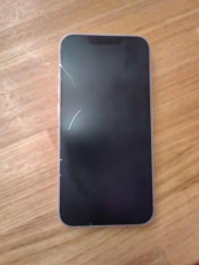 Лот: 24637401. Фото: 1. iPhone 13. Смартфоны