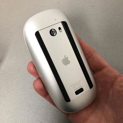 Лот: 1934093. Фото: 1. Apple Magic Mouse оригинальная... Клавиатуры и мыши