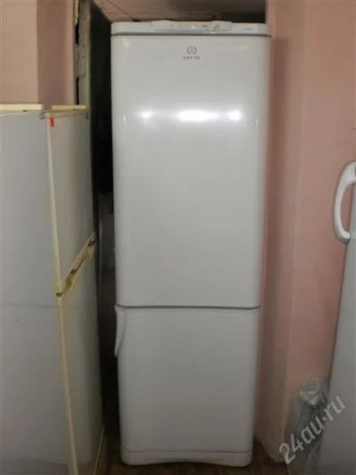 Лот: 1757401. Фото: 1. Холодильник Indesit B 18 FNF... Холодильники, морозильные камеры