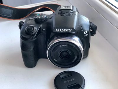 Лот: 16038227. Фото: 1. Sony alpha 3500 + 16mm. Цифровые беззеркальные со сменной оптикой