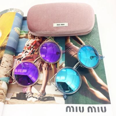Лот: 9132913. Фото: 1. Солнцезащитные очки MIU MIU кошечки... Очки солнцезащитные