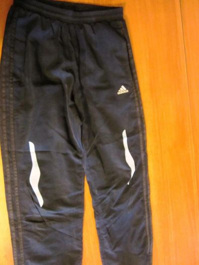 Лот: 10750963. Фото: 1. штаны спортивные adidas длиной... Спортивная одежда