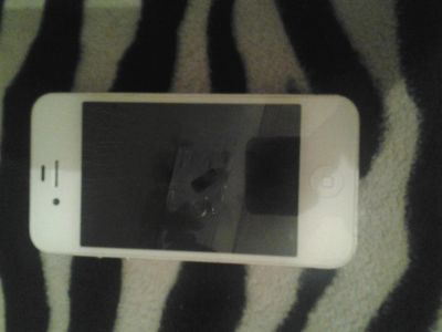Лот: 5819096. Фото: 1. Iphone 4S 32 gb. Смартфоны
