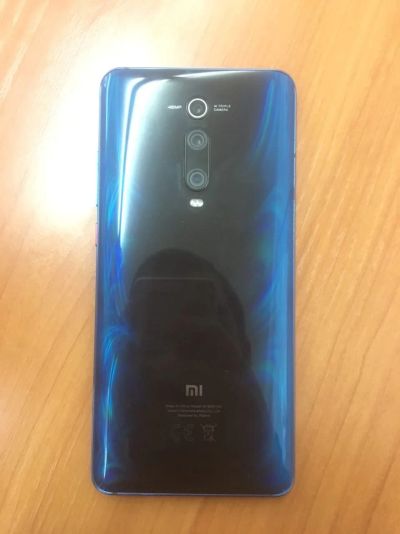Лот: 15334697. Фото: 1. Продам Xiaomi Mi 9T 6/64. Смартфоны