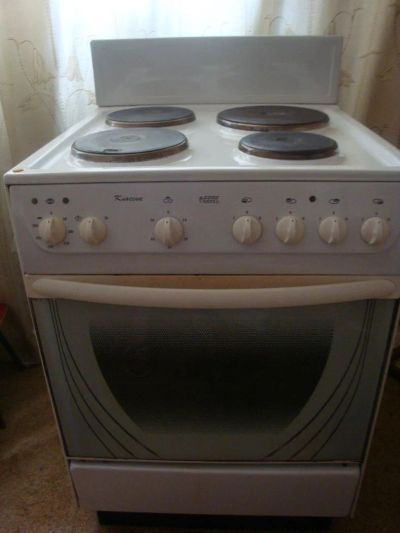 Лот: 2988280. Фото: 1. Электроплита Ново Вятка, 2002г. Плиты, духовые шкафы, варочные поверхности