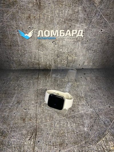 Лот: 19340820. Фото: 1. Часы apple watch se 40 mm(ум616... Смарт-часы, фитнес-браслеты, аксессуары