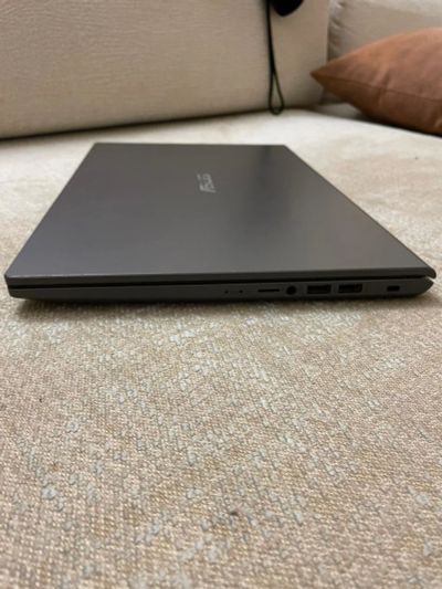 Лот: 17175621. Фото: 1. Ноутбуки Asus Vivobook. Клавиатуры для ноутбуков