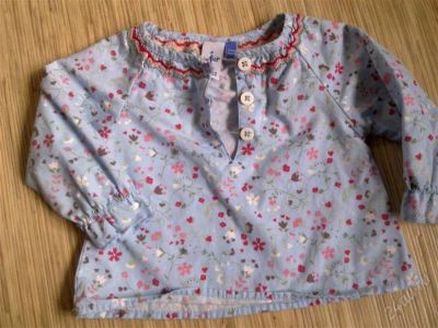 Лот: 1038382. Фото: 1. блузочка на девочку-куколку. Рубашки, блузки, водолазки
