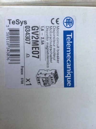 Лот: 9132857. Фото: 1. Schneider Electric Выключатель... Автоматы, пакетники, предохранители