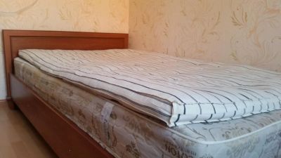 Лот: 6487537. Фото: 1. Кровать 2 х 1,2 м + матрац 1,9... Кровати