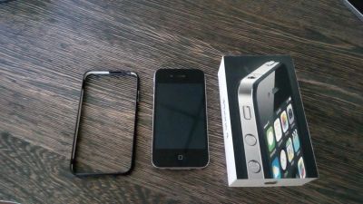 Лот: 7714933. Фото: 1. IPhone 4 8Гб черный. Смартфоны