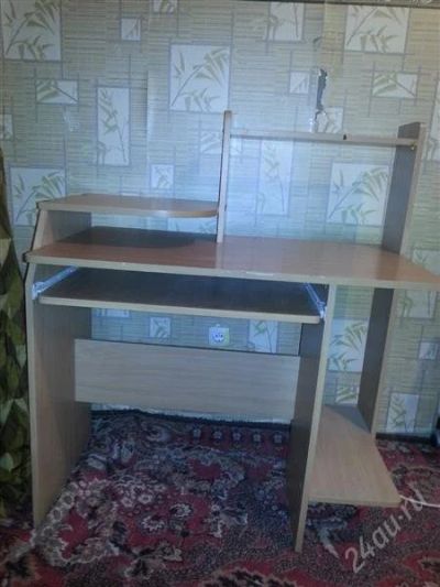 Лот: 2279631. Фото: 1. компьютерный стол. Столы, стулья, обеденные группы
