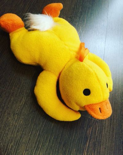Лот: 7791672. Фото: 1. Держатель-игрушка для детских... Всё для кормления