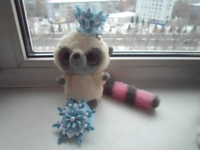 Лот: 10673427. Фото: 1. Корона на заколке и браслет. Цветы из ткани