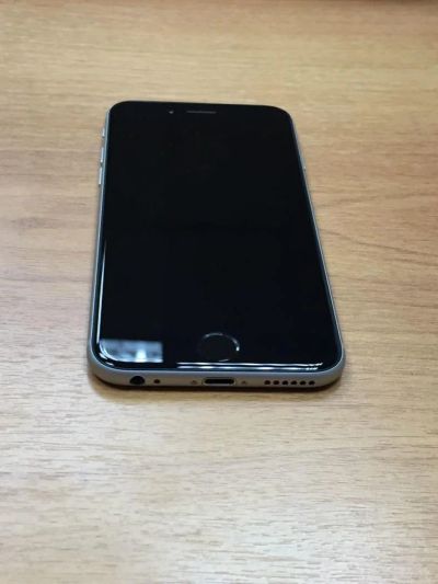 Лот: 8218853. Фото: 1. Iphone 6s, 64 gb, space gray. Смартфоны