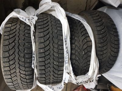 Лот: 12528755. Фото: 1. Шины bridgestone blizzak spike. Шины