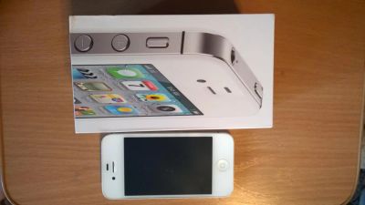 Лот: 4692994. Фото: 1. Apple Iphone 4S 16gb белый состояние... Смартфоны