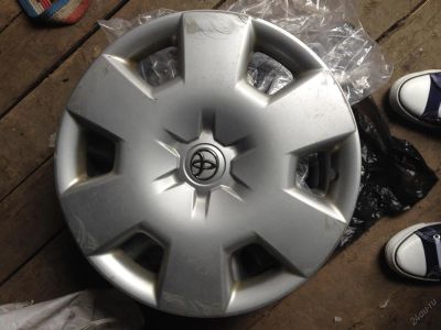 Лот: 5627149. Фото: 1. Колпаки оригинальные R15 Toyota... Колпаки