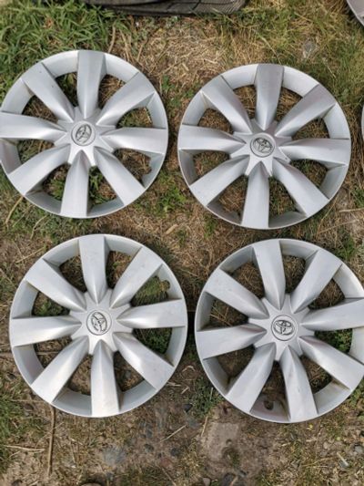 Лот: 15923955. Фото: 1. Колпаки Toyota 16. Колпаки