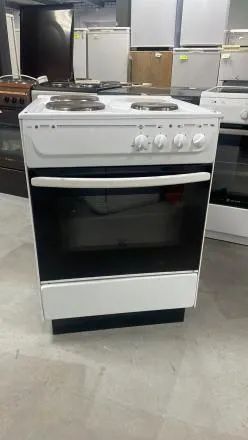 Лот: 21216483. Фото: 1. Электрическая плита рига б/у... Плиты, духовые шкафы, варочные поверхности