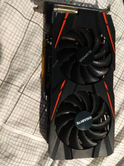 Лот: 18657993. Фото: 1. gigabyte rx580. Видеокарты