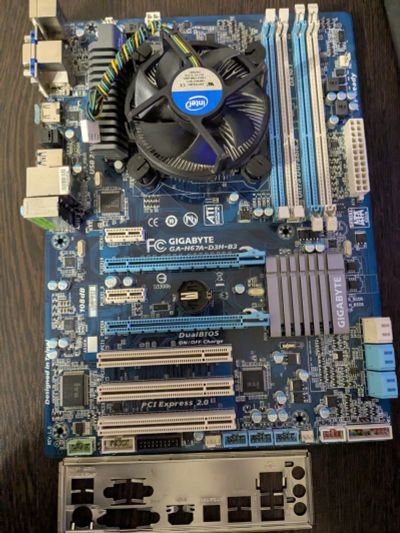 Лот: 24965585. Фото: 1. Материнская плата Gigabyte ga-h67a-d3h-b3... Комплекты запчастей
