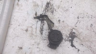 Лот: 5806165. Фото: 1. водяной насос помпа Nissan Primera... Двигатель и элементы двигателя