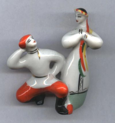 Лот: 3282456. Фото: 1. танцующая пара *маленькая * СССР. Фарфор, керамика