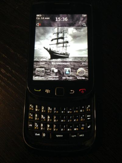 Лот: 4269287. Фото: 1. BlackBerry 9800. Смартфоны