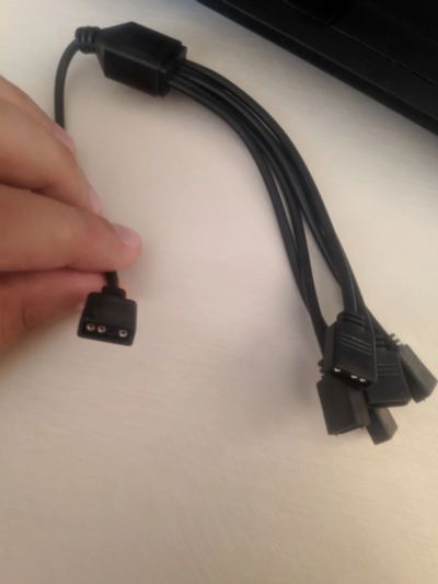 Лот: 19231291. Фото: 1. 5-24V 3 Pin RGB Connector 1 To... Шлейфы, кабели, переходники