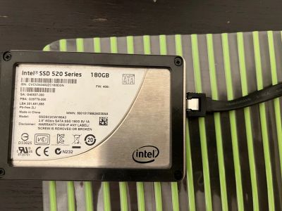 Лот: 18451037. Фото: 1. Intel SSD 520 Series 180 GB. SSD-накопители