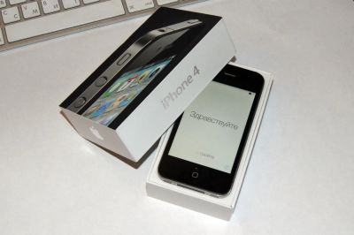 Лот: 1430799. Фото: 1. Оригинальный Apple iPhone 4 32gb... Смартфоны