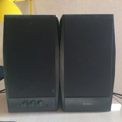 Лот: 11271060. Фото: 1. Колонки 2.0 Sven sps-704 срочная... Акустические системы