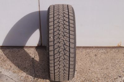 Лот: 19549562. Фото: 1. Bridgestone Blizzak 225\60\17. Шины