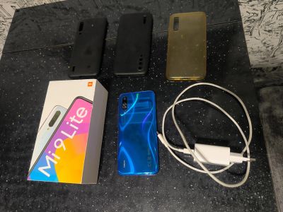 Лот: 25040071. Фото: 1. Mi 9 lite. Смартфоны