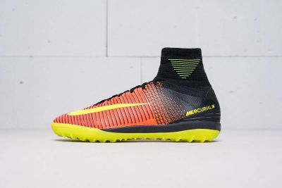 Лот: 11617654. Фото: 1. Футбольная обувь Nike MercurialX... Кеды, кроссовки, слипоны