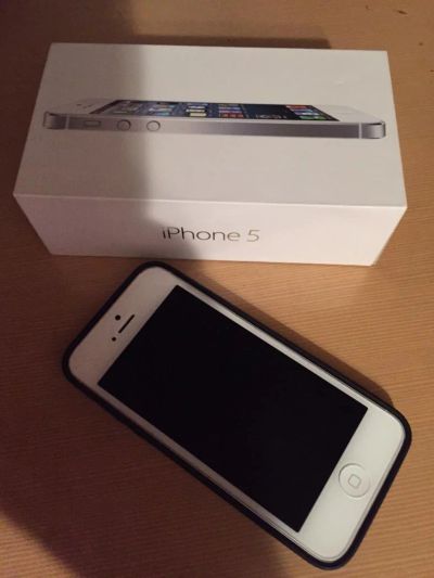 Лот: 4843726. Фото: 1. Apple iPhone 5 32Gb White. Смартфоны