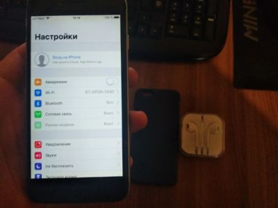 Лот: 16728426. Фото: 1. Iphone 6 16 GB. Смартфоны