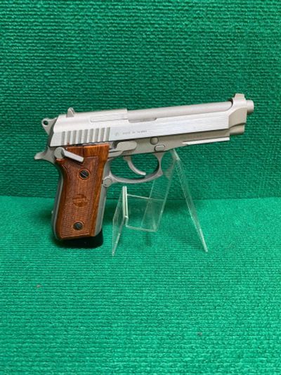 Лот: 25649766. Фото: 1. пневматический пистолет Swiss... Пневматическое оружие