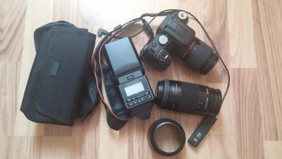 Лот: 4253264. Фото: 1. Sony Alpha DSLR-A100 Kit + Объектив... Цифровые зеркальные